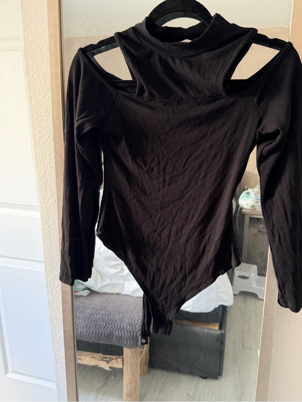 Le Lis Black Ribbed Cold-Shoulder Long-Sleeve Bodysuit